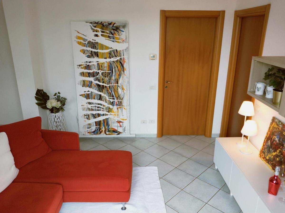 La Casa Del Cuore - Luxury Apartment Olgiate Comasco Buitenkant foto
